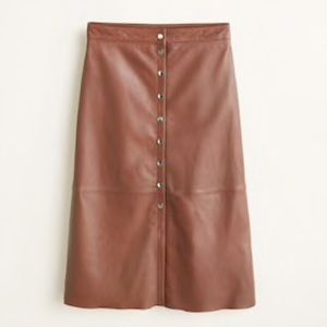 Buttons leather skirt